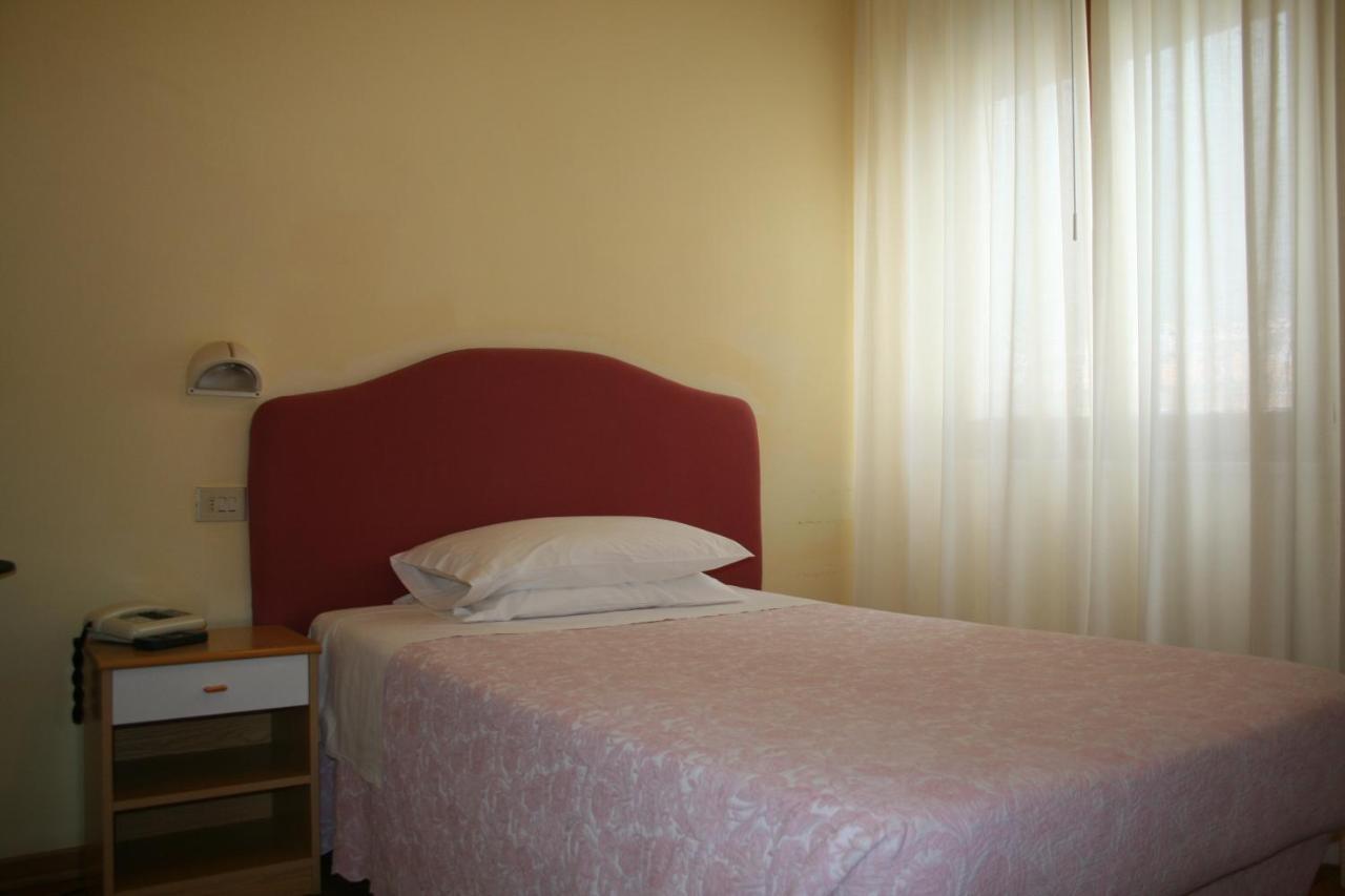 Hotel Risorgimento Chianciano Terme Værelse billede